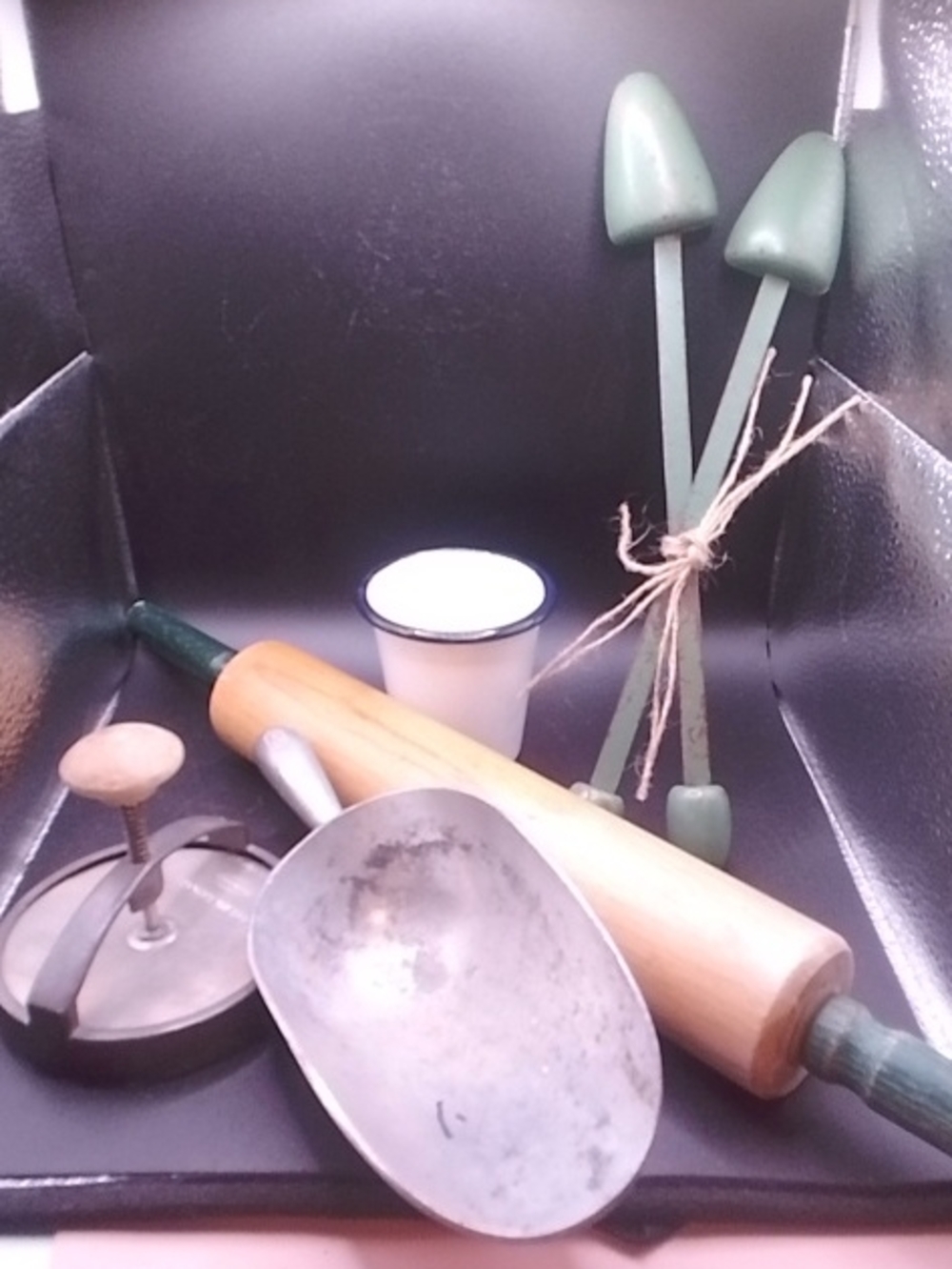 Grouping of Green Vintage Kitchen Utensils Mixed Lot #5